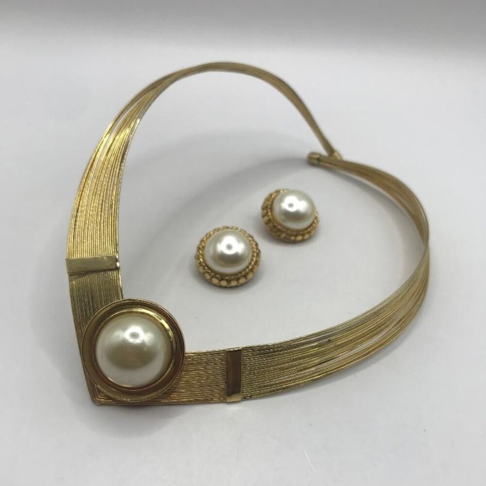 Gold-Tone Multi Layer Memory Wire Choker With Fau… - image 2